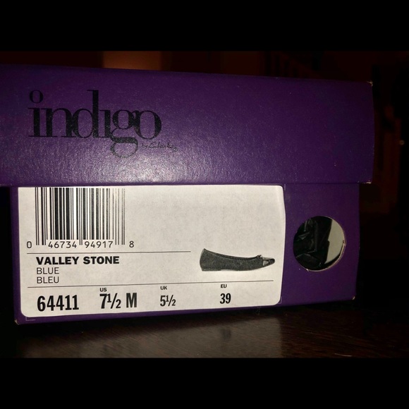 Clark’s blue suede and tortoise flats. - Picture 4 of 4